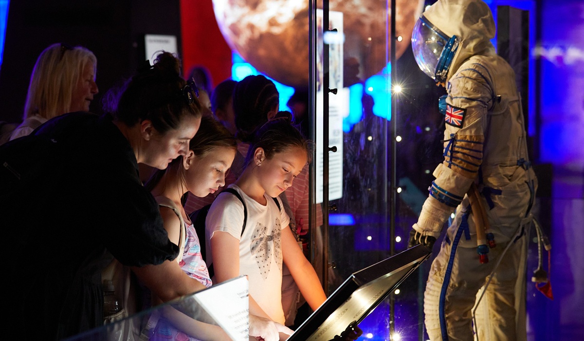 Devonshire Primary Academy trip to the Science Museum Devonshire Primary Academy trip to the Science Museum